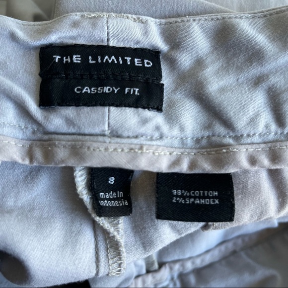 •The Limited• Cassidy Fit Khaki Bermuda Shorts - Size 8 - Picture 2 of 7